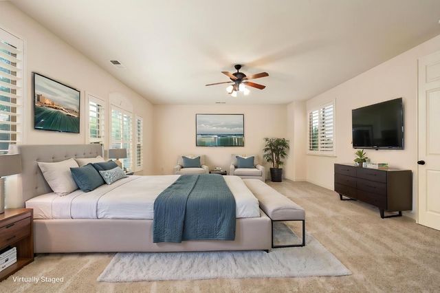 1495 E Via Mirasol Lane, Fresno, CA 93730