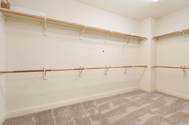 1495 E Via Mirasol Lane, Fresno, CA 93730