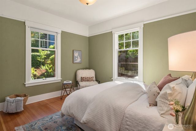 4055 SW Holgate Street, Seattle, WA 98116