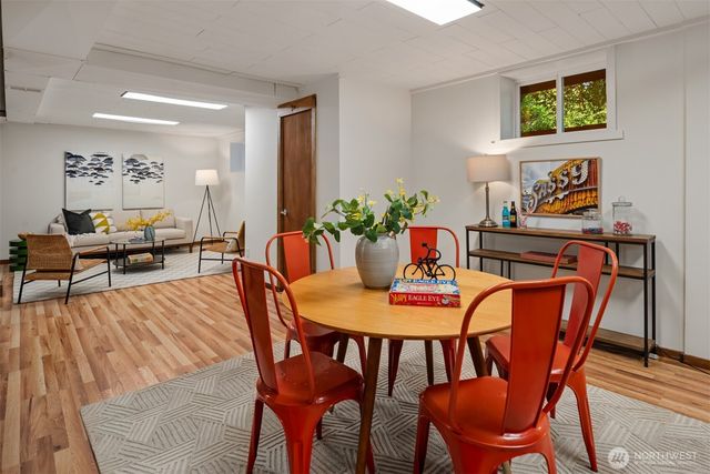 4055 SW Holgate Street, Seattle, WA 98116