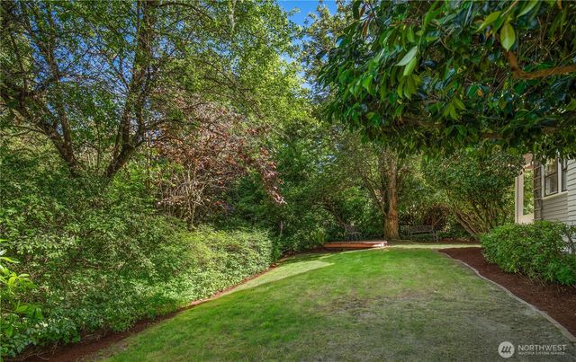 4055 SW Holgate Street, Seattle, WA 98116