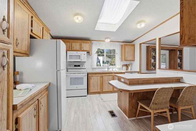 24324 9th Avenue W, Bothell, WA 98021