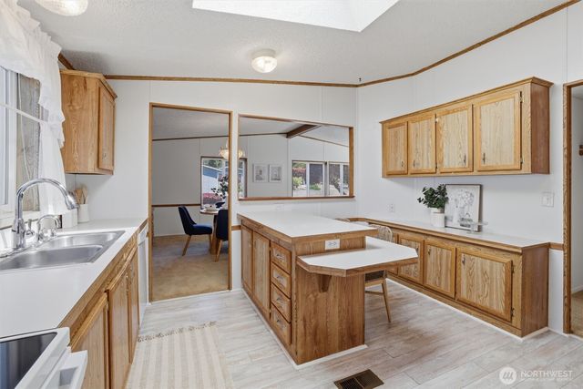 24324 9th Avenue W, Bothell, WA 98021