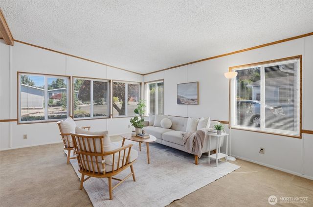 24324 9th Avenue W, Bothell, WA 98021