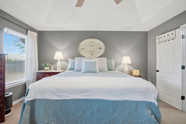 6910 Calle De Amigo, Navarre, FL 32566