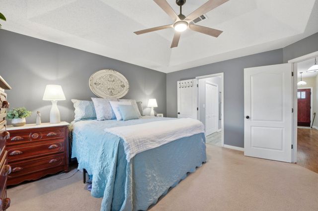 6910 Calle De Amigo, Navarre, FL 32566