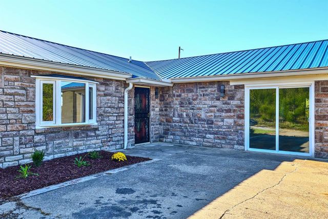 313 Stephens Drive, Falmouth, KY 41040