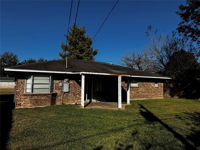 10034 Antrim Lane, La Porte, TX 77571