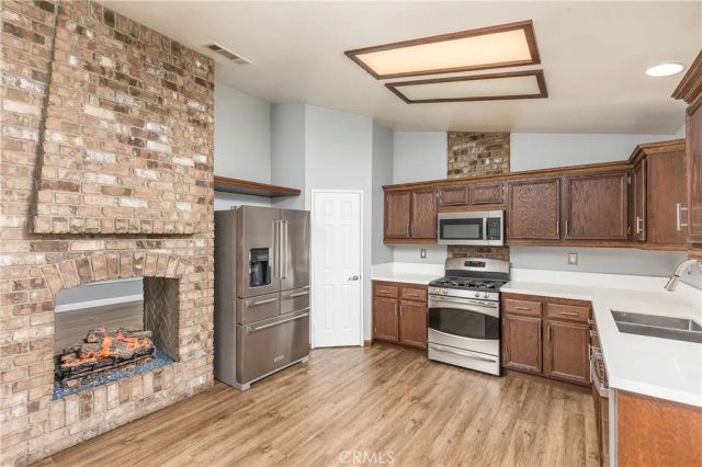 31529 Amsterdam, Winchester, CA 92596