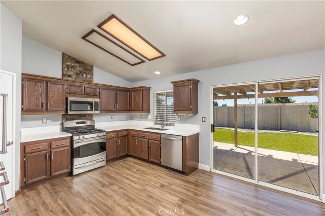 31529 Amsterdam, Winchester, CA 92596