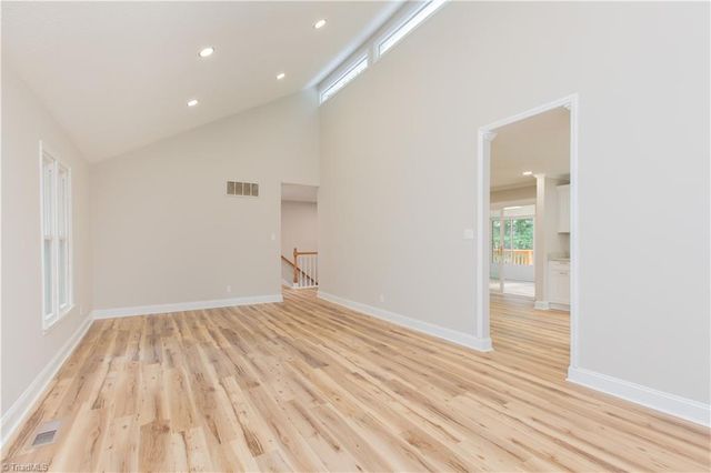 105 Devon Road, Jamestown, NC 27282