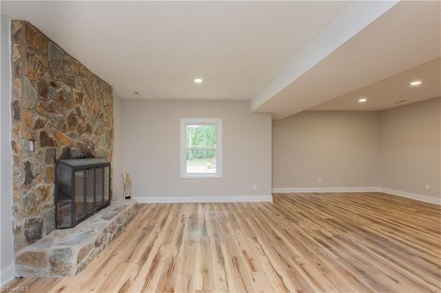 105 Devon Road, Jamestown, NC 27282