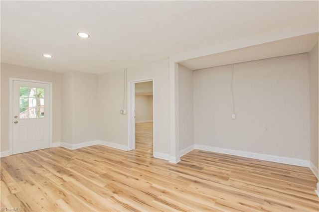 105 Devon Road, Jamestown, NC 27282