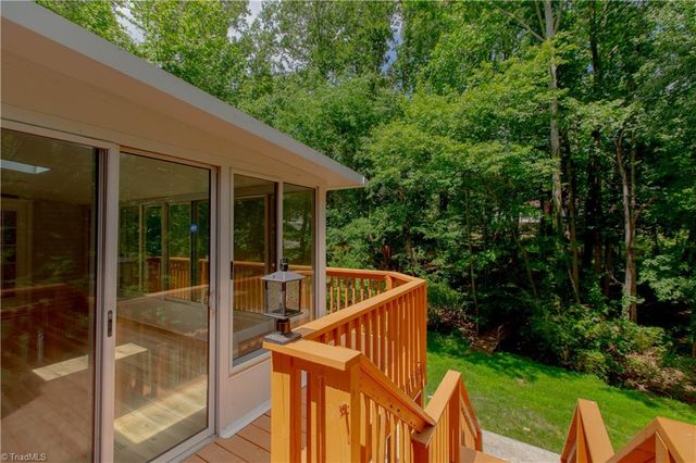 105 Devon Road, Jamestown, NC 27282