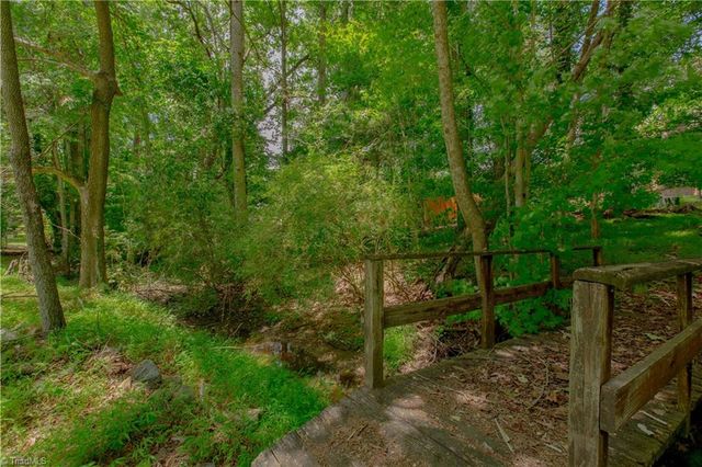 105 Devon Road, Jamestown, NC 27282