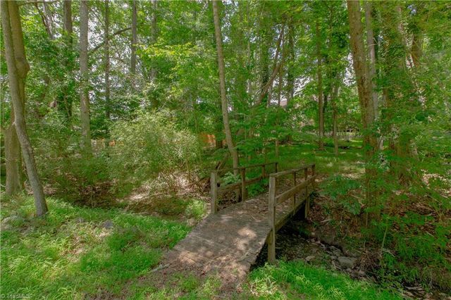 105 Devon Road, Jamestown, NC 27282