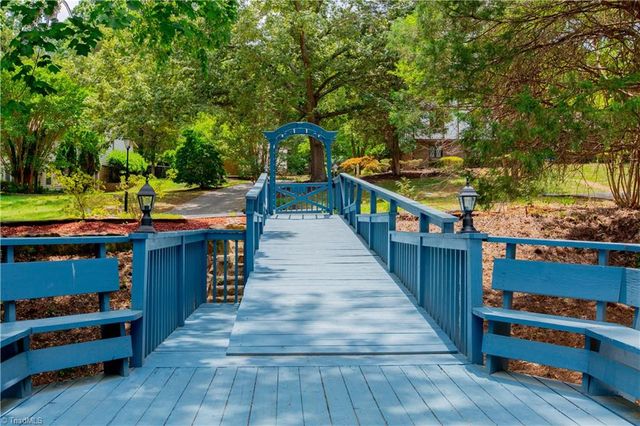 105 Devon Road, Jamestown, NC 27282