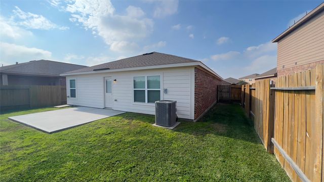20714 Round Key Drive, Hockley, TX 77447