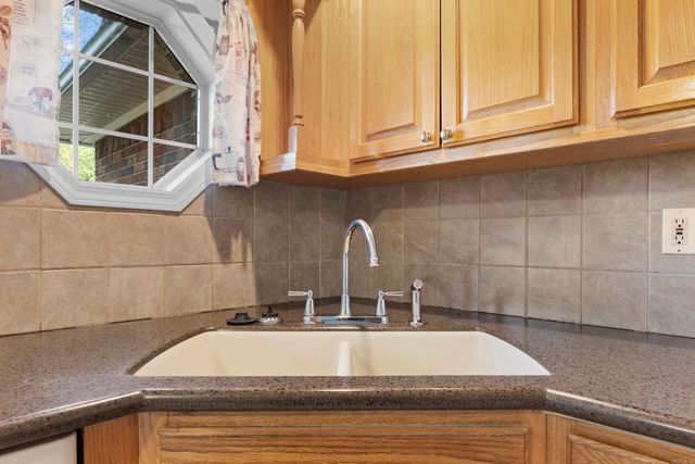 1670 Nuthatch Cir, Conway, AR 72034