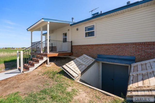 165 N 900 W, Blackfoot, ID 83221