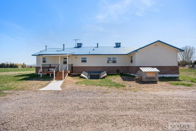 165 N 900 W, Blackfoot, ID 83221