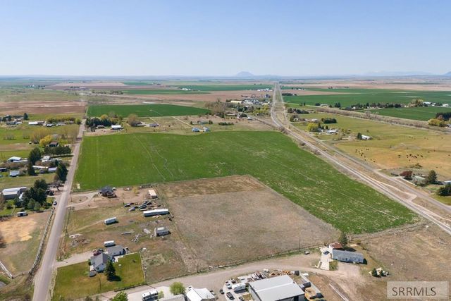 165 N 900 W, Blackfoot, ID 83221