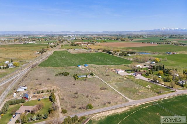 165 N 900 W, Blackfoot, ID 83221