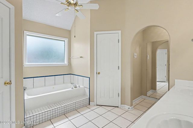 313 Northwood Hills Drive, Hernando, MS 38632