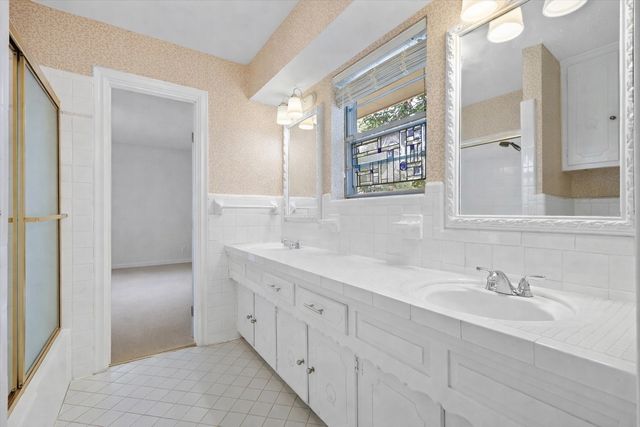 2218 Southridge Drive, Denton, TX 76205