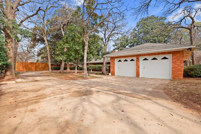 2218 Southridge Drive, Denton, TX 76205