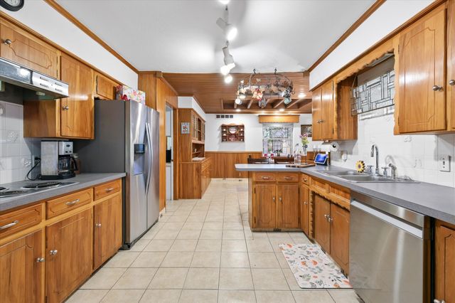 2218 Southridge Drive, Denton, TX 76205