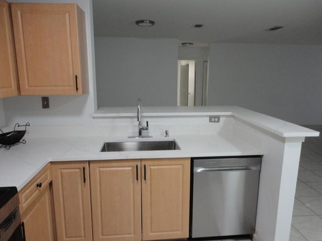 11241 W Atlantic Boulevard Apt 106, Coral Springs, FL 33071