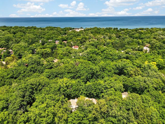 327 Marshman Avenue, Highland Park, IL 60035