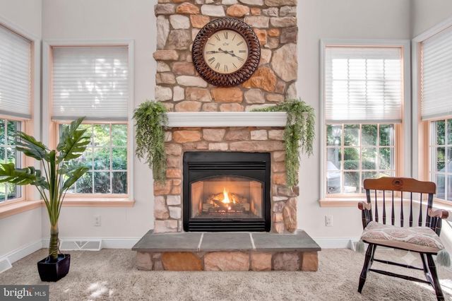 1135 WINDSOR RD, Mechanicsburg, PA 17050