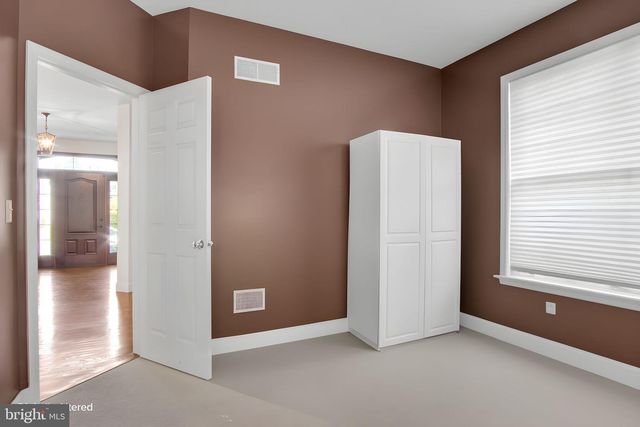 1135 WINDSOR RD, Mechanicsburg, PA 17050