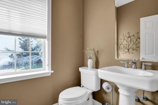 1135 WINDSOR RD, Mechanicsburg, PA 17050