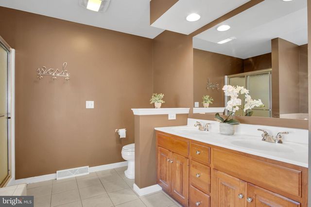 1135 WINDSOR RD, Mechanicsburg, PA 17050