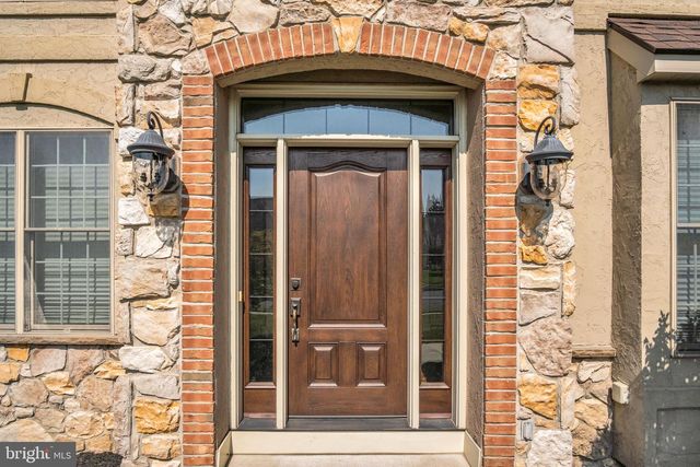 1135 WINDSOR RD, Mechanicsburg, PA 17050