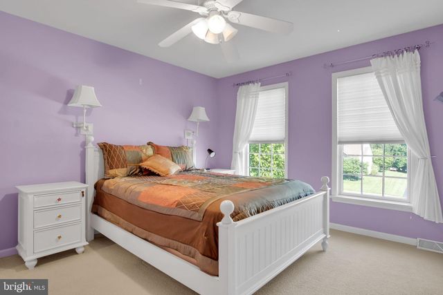 1135 WINDSOR RD, Mechanicsburg, PA 17050