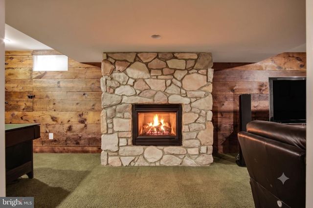1135 WINDSOR RD, Mechanicsburg, PA 17050