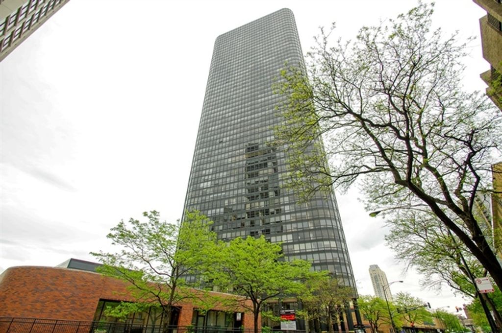 5415 N SHERIDAN Road 708, Chicago, IL 60640