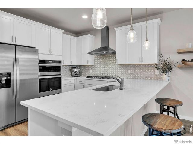 1083 Mountain Drive B, Longmont, CO 80503