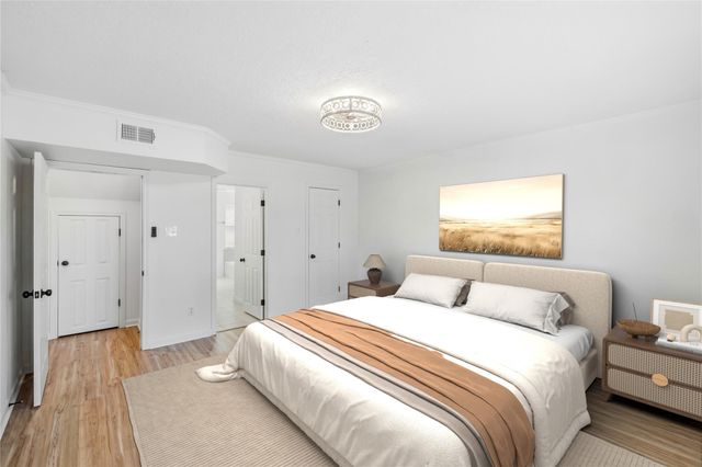 310 Pecan Loop Drive, Baytown, TX 77523