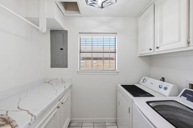 310 Pecan Loop Drive, Baytown, TX 77523