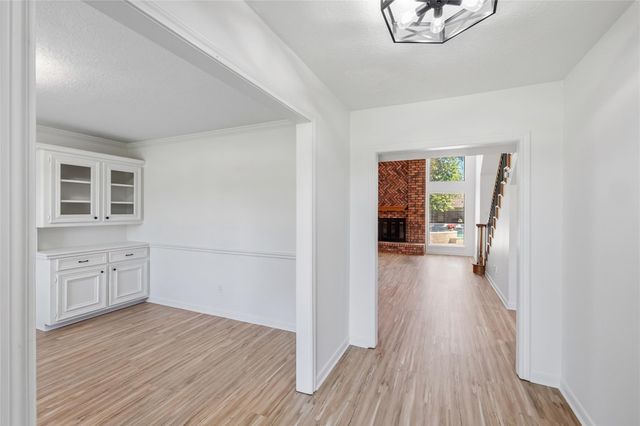 310 Pecan Loop Drive, Baytown, TX 77523