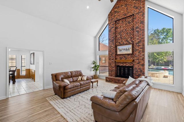 310 Pecan Loop Drive, Baytown, TX 77523