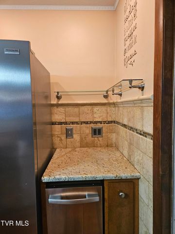 94 Ridge Road, Lebanon, VA 24266