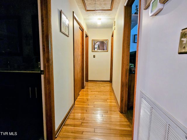 94 Ridge Road, Lebanon, VA 24266