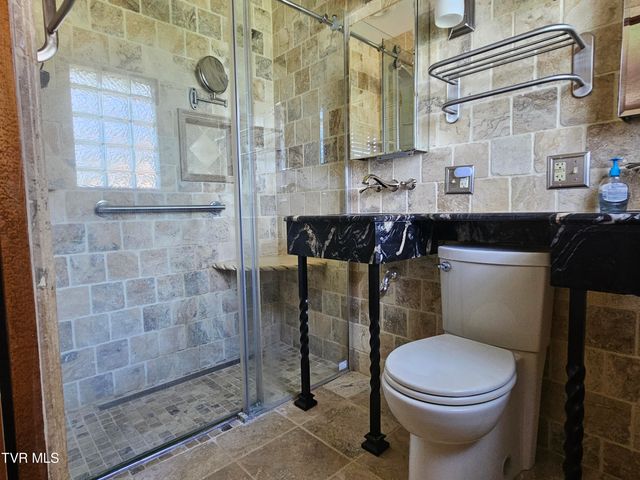 94 Ridge Road, Lebanon, VA 24266