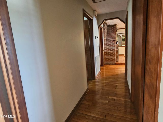 94 Ridge Road, Lebanon, VA 24266
